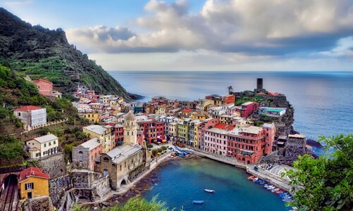 vernazza in the morning - lemur.jpeg