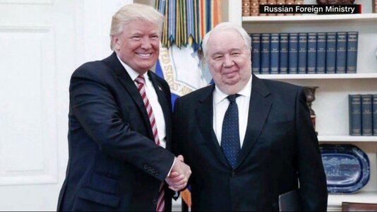170511092834-trump-oval-photo.jpg