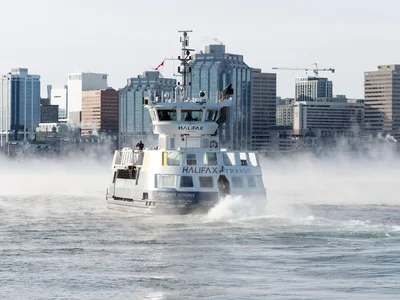 frigid-day-on-the-halifax-harbour-v0-5mp2a5zl6ifg1.webp